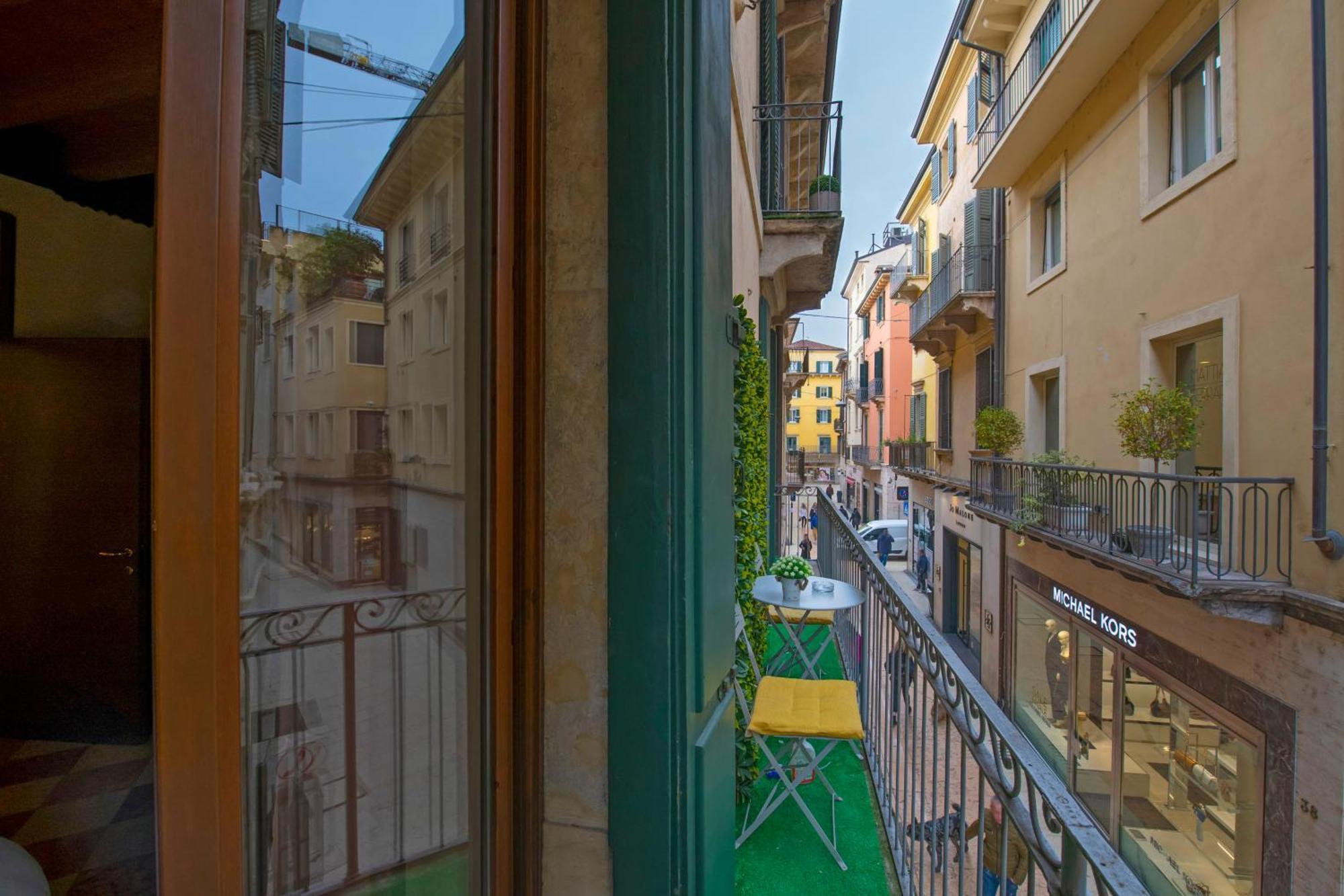 Palace Home Mazzini Verona Center 1 Eksteriør billede