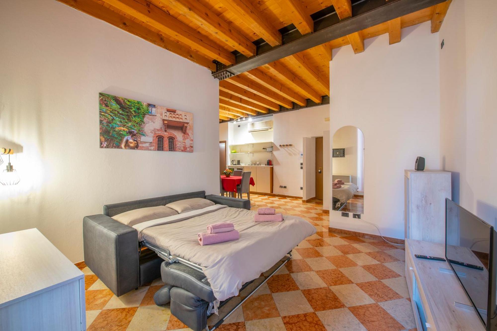 Palace Home Mazzini Verona Center 1 Eksteriør billede