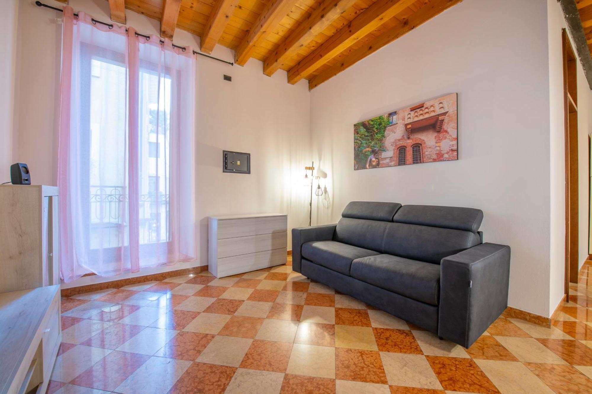 Palace Home Mazzini Verona Center 1 Eksteriør billede